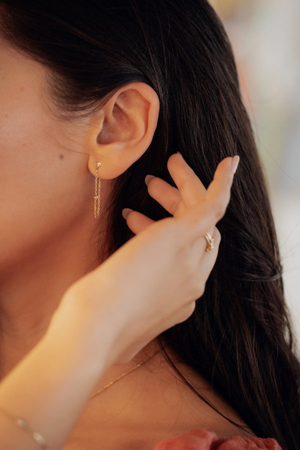 Boucle d'oreille or jaune 18 carats et diamants - Murmure. – Image 2