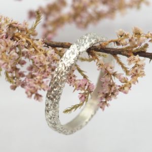 Alliance or blanc 18 carats - Nouvelle peau
