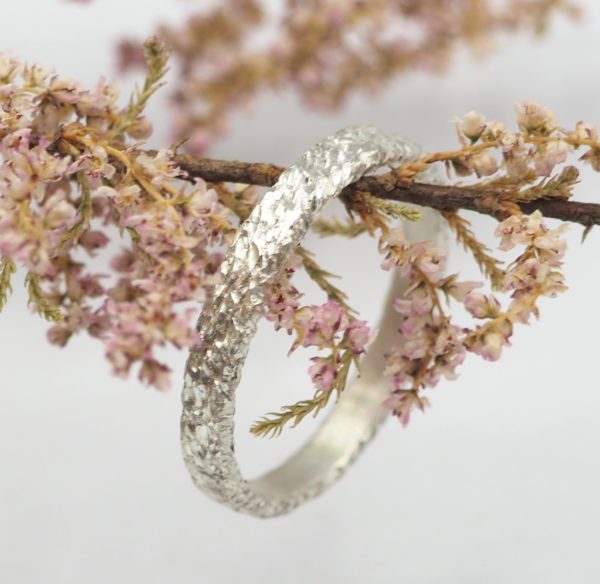 Alliance or blanc 18 carats - Nouvelle peau