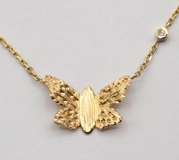 Collier or jaune et diamant - Effet papillon